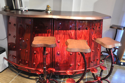 point of decoration bar 2 pcs with slave tool chairs