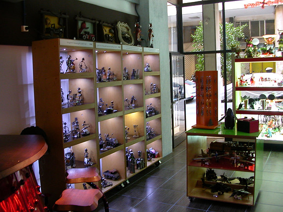 Uniidea The art of family shopping (retailer store)  December 2011